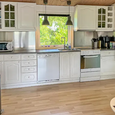 3 Bedroom In Hals